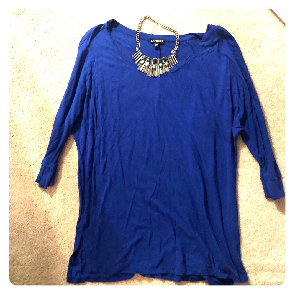 Express Top with Necklace